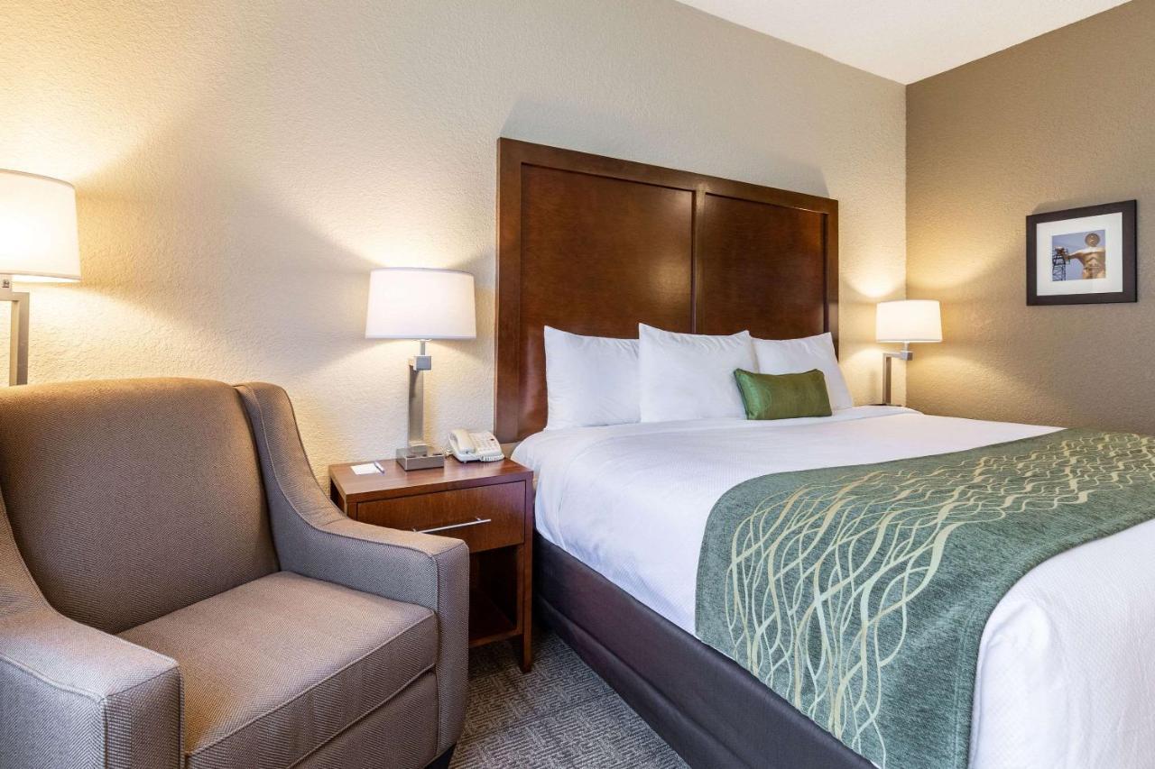 Comfort South - Woodland Hills 2*