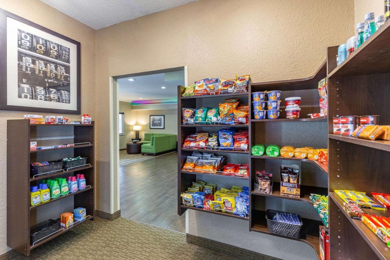 Comfort South - Woodland Hills 2*