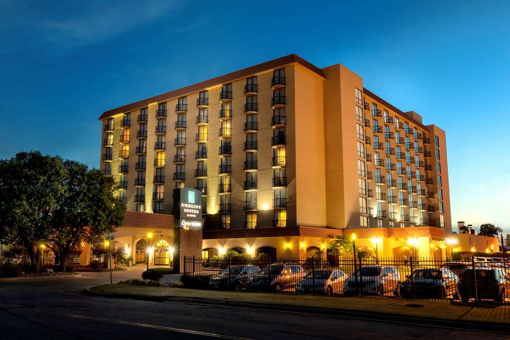 Hotel Embassy By Hilton I-44 Tulsa