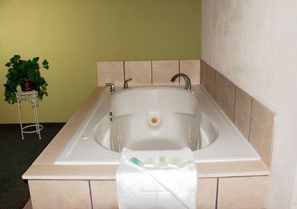 Comfort Central-i-44 Hotel