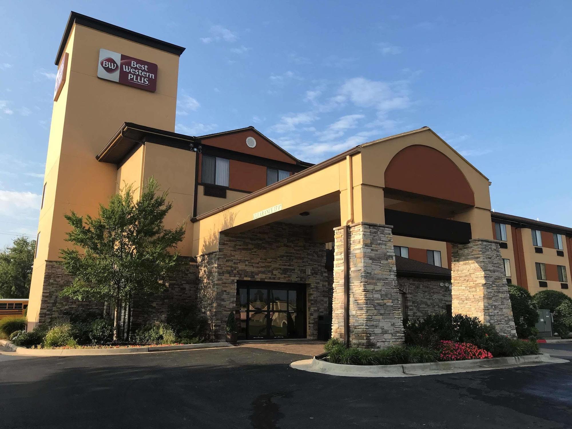 Hotel Western Woodland Hills And