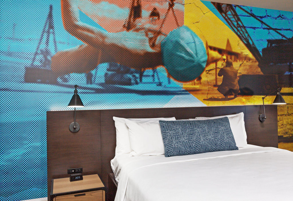 Indigo Dwtn/entertainment Area Hotel