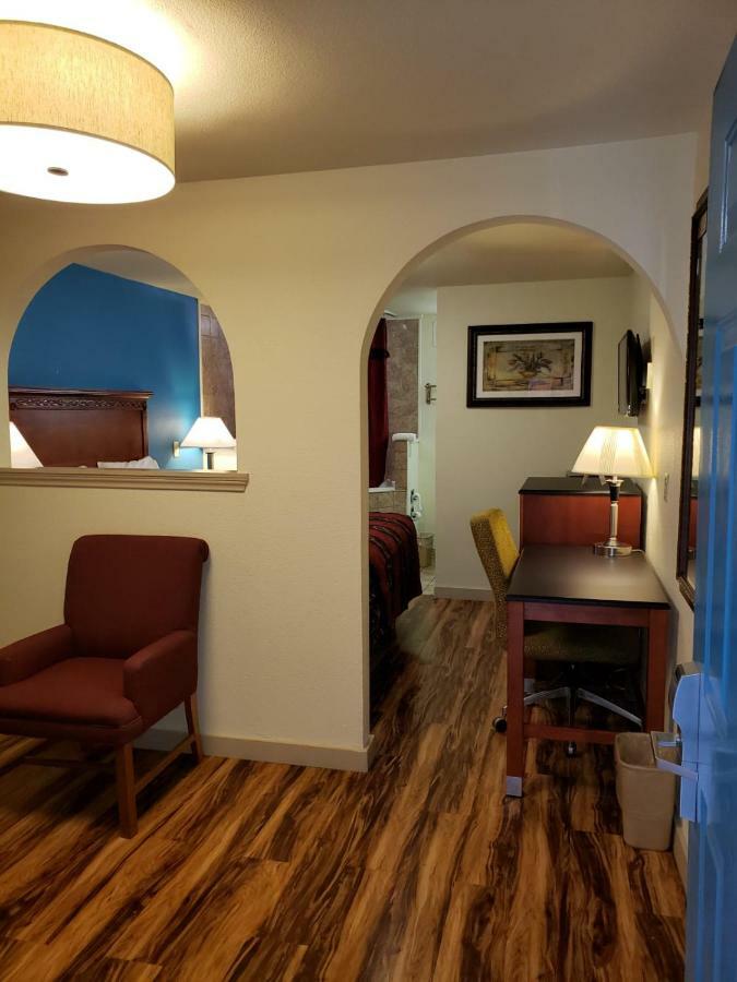 Rest & Suites Hotel