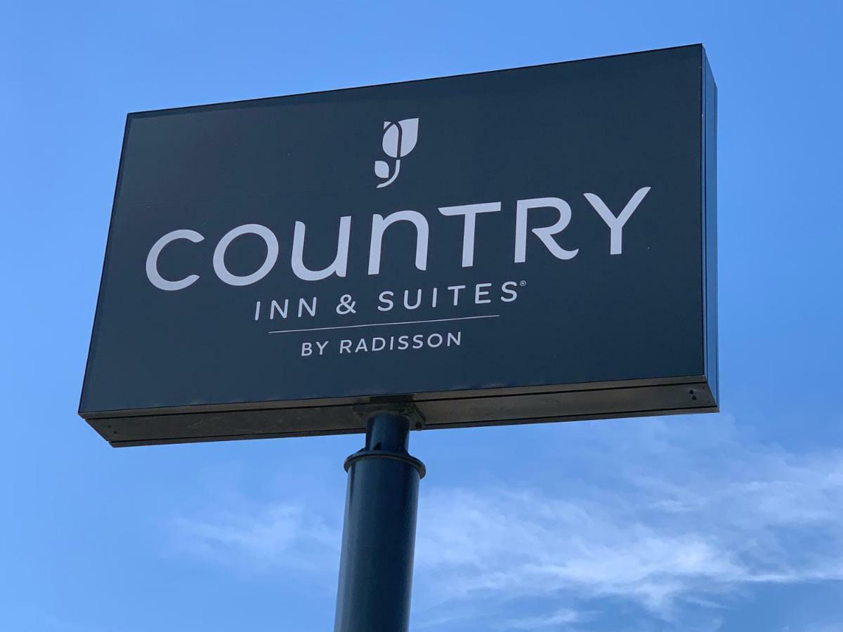 Hotel Country & By Radisson, Tulsa, Ok Tulsa
