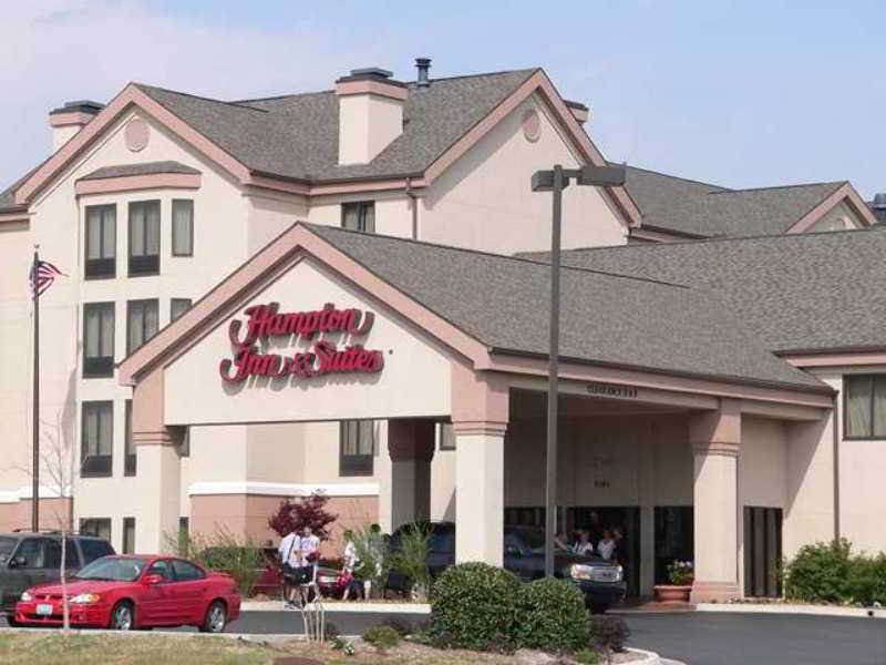 Hampton & Tulsa-woodland Hills 3*