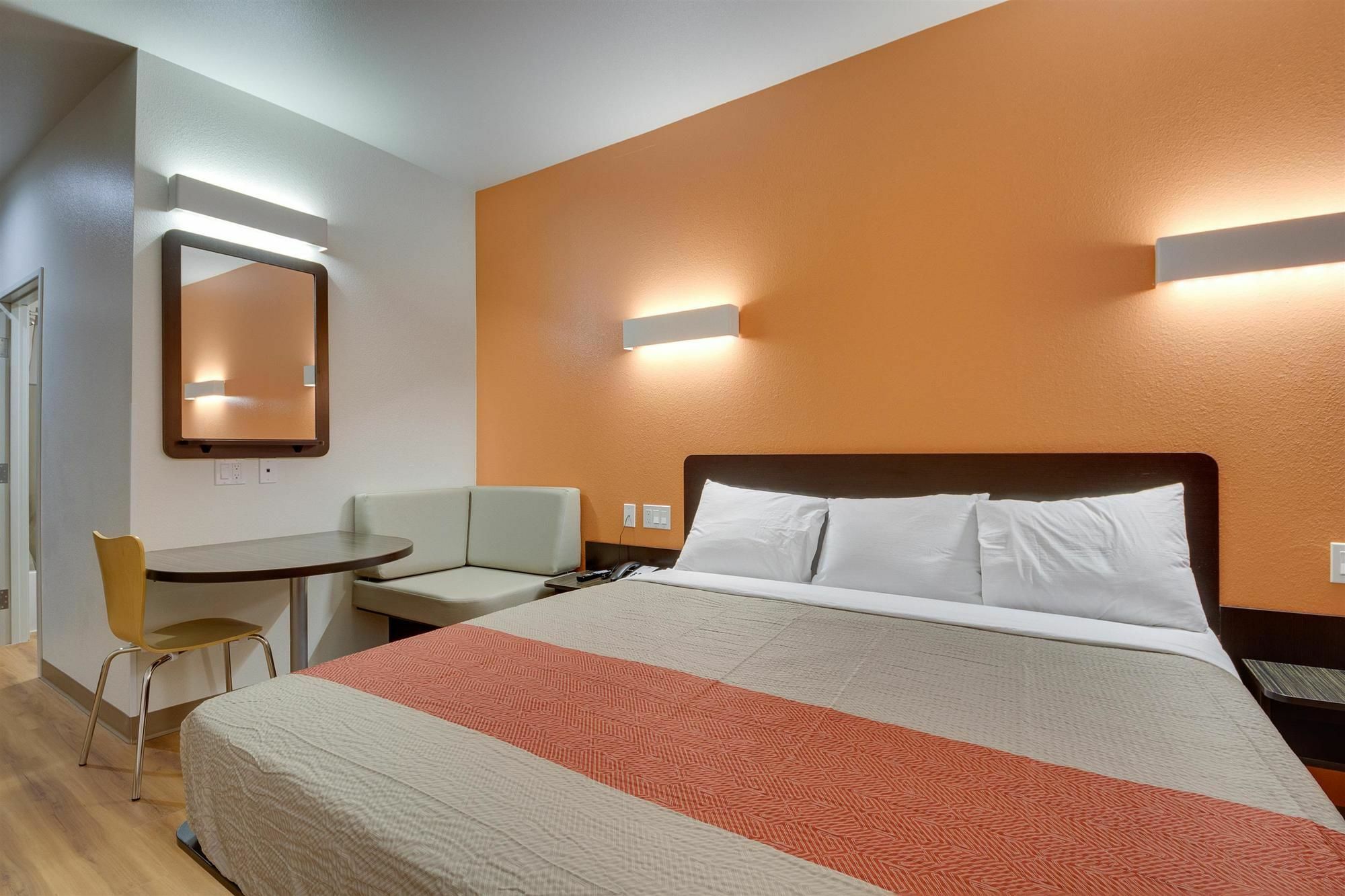 6 Tulsa, Ok Hotel