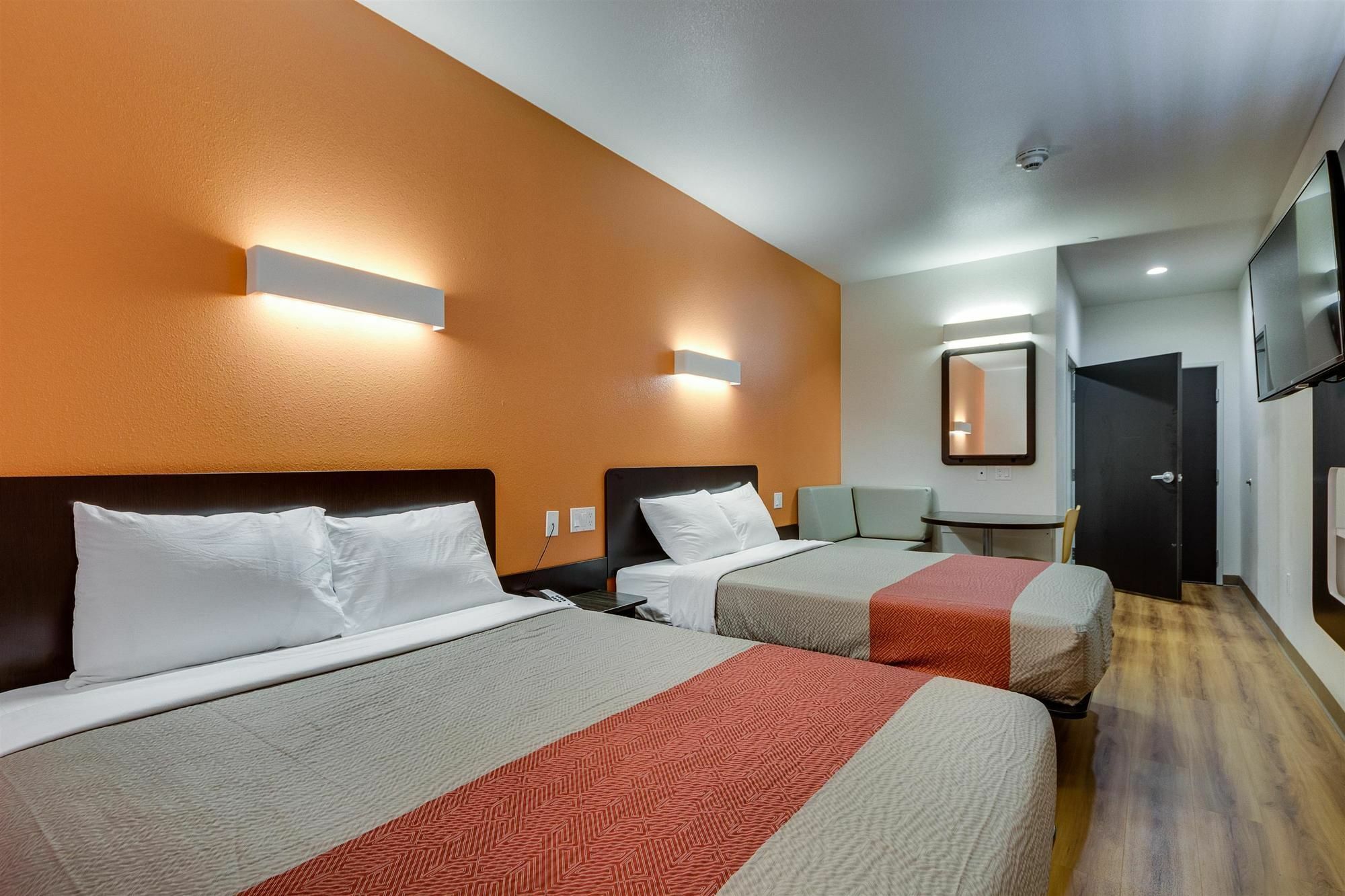 6 Tulsa, Ok Hotel
