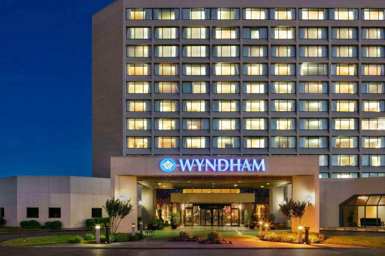 Wyndham Hotel Tulsa