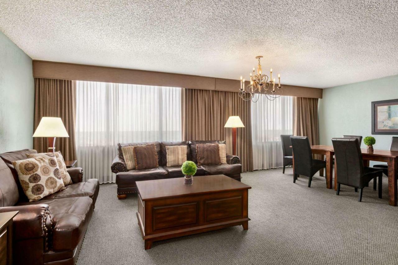 Hotel Wyndham 4*