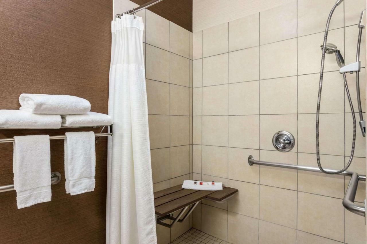 Baymont By Wyndham Hotel 3*