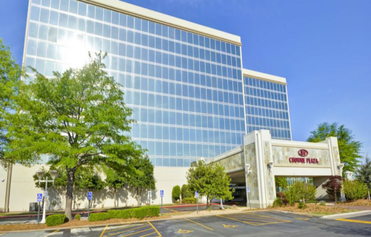 Crowne Plaza Southern Hills Hotel 4*