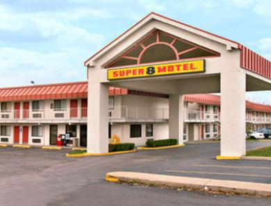Super 8 By Wyndham Tulsa