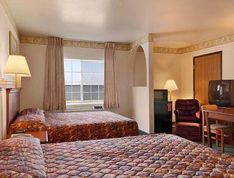 Super 8 By Wyndham Hotel
