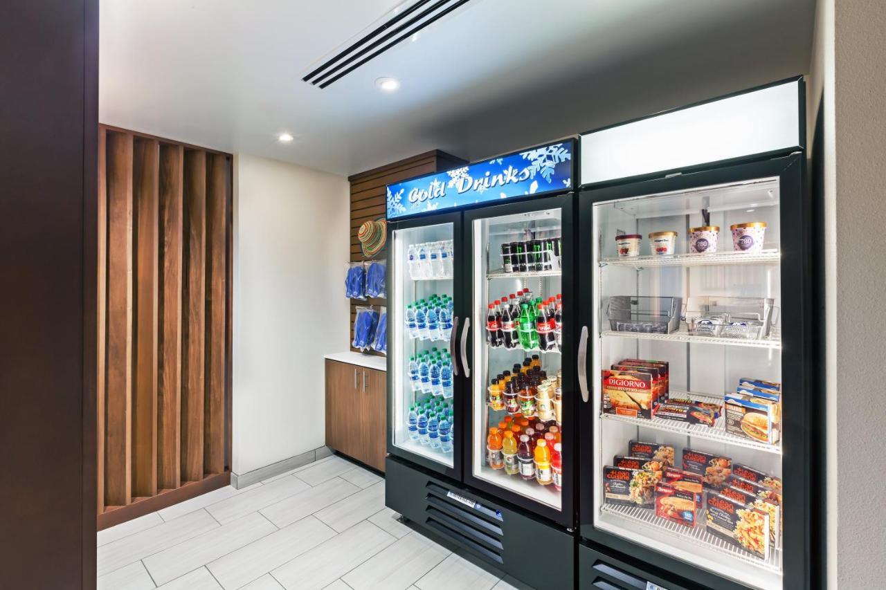 Express & South - Woodland Hills By Ihg Hotel Tulsa