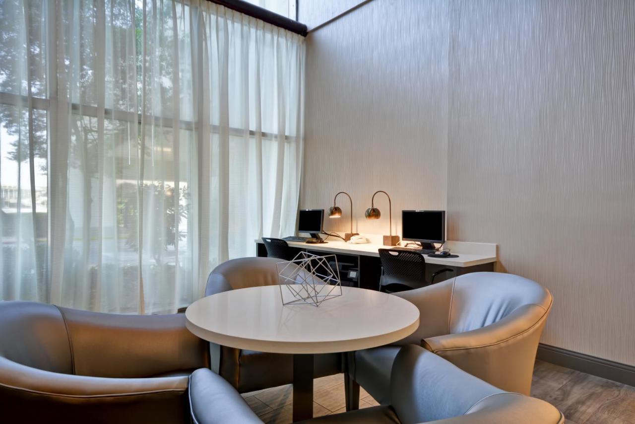 Hotel Crowne Plaza Southern Hills Tulsa