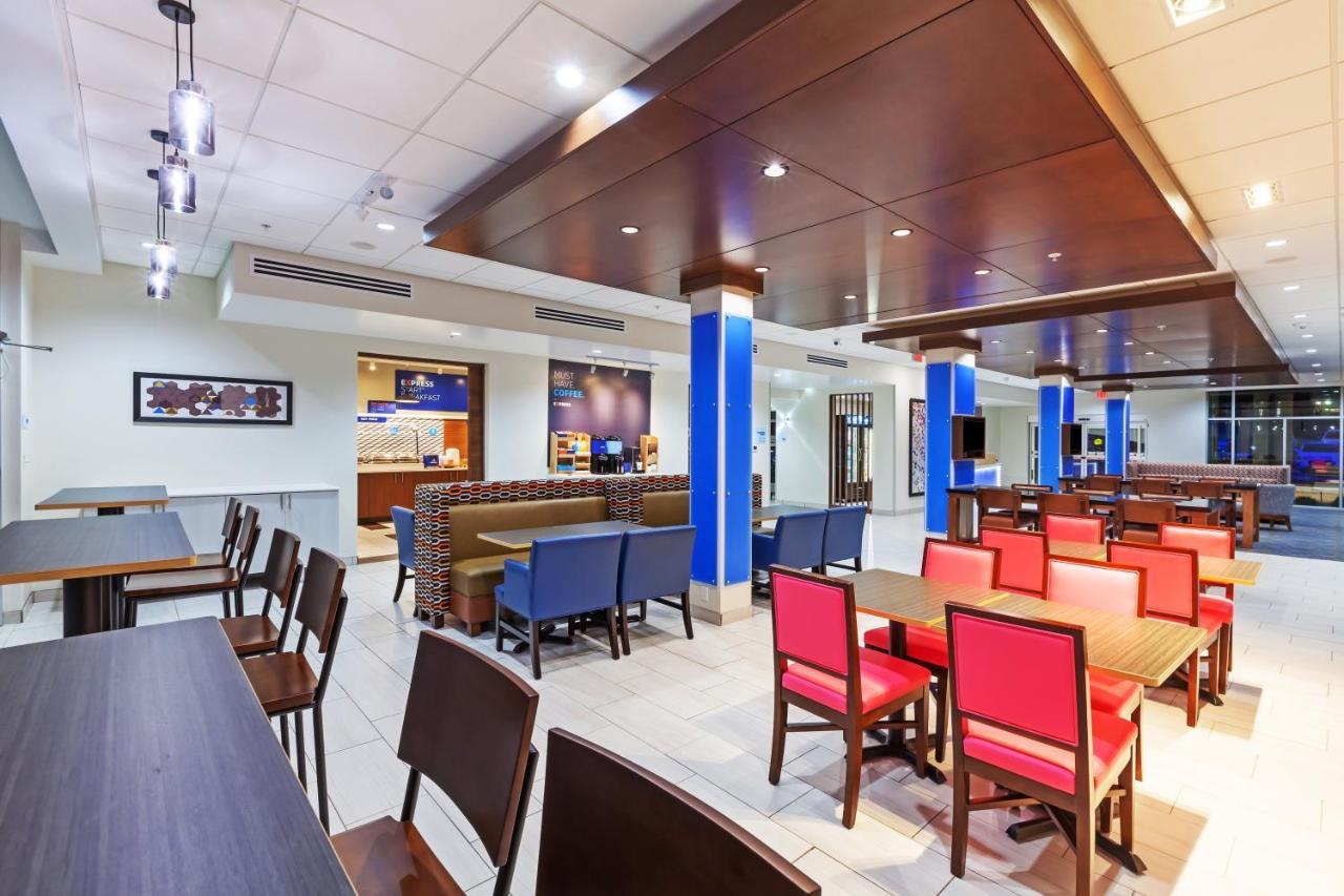 Hotel Express & South - Woodland Hills By Ihg Tulsa