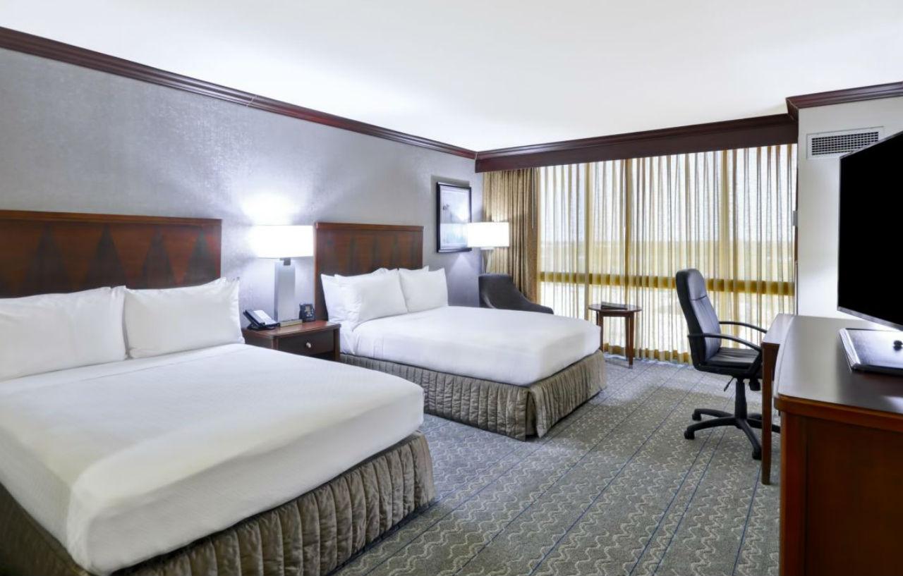Hotel Crowne Plaza Southern Hills 4*