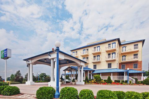 Inn Quality Tulsa-downtown West