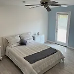 Cozy Private Suite 5 Min From Saint Francis Hospital And Woodland Hills Mall