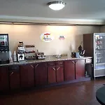 Travelodge By Wyndham Tulsa