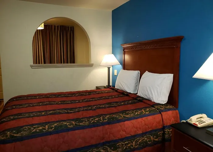 Rest Inn & Suites