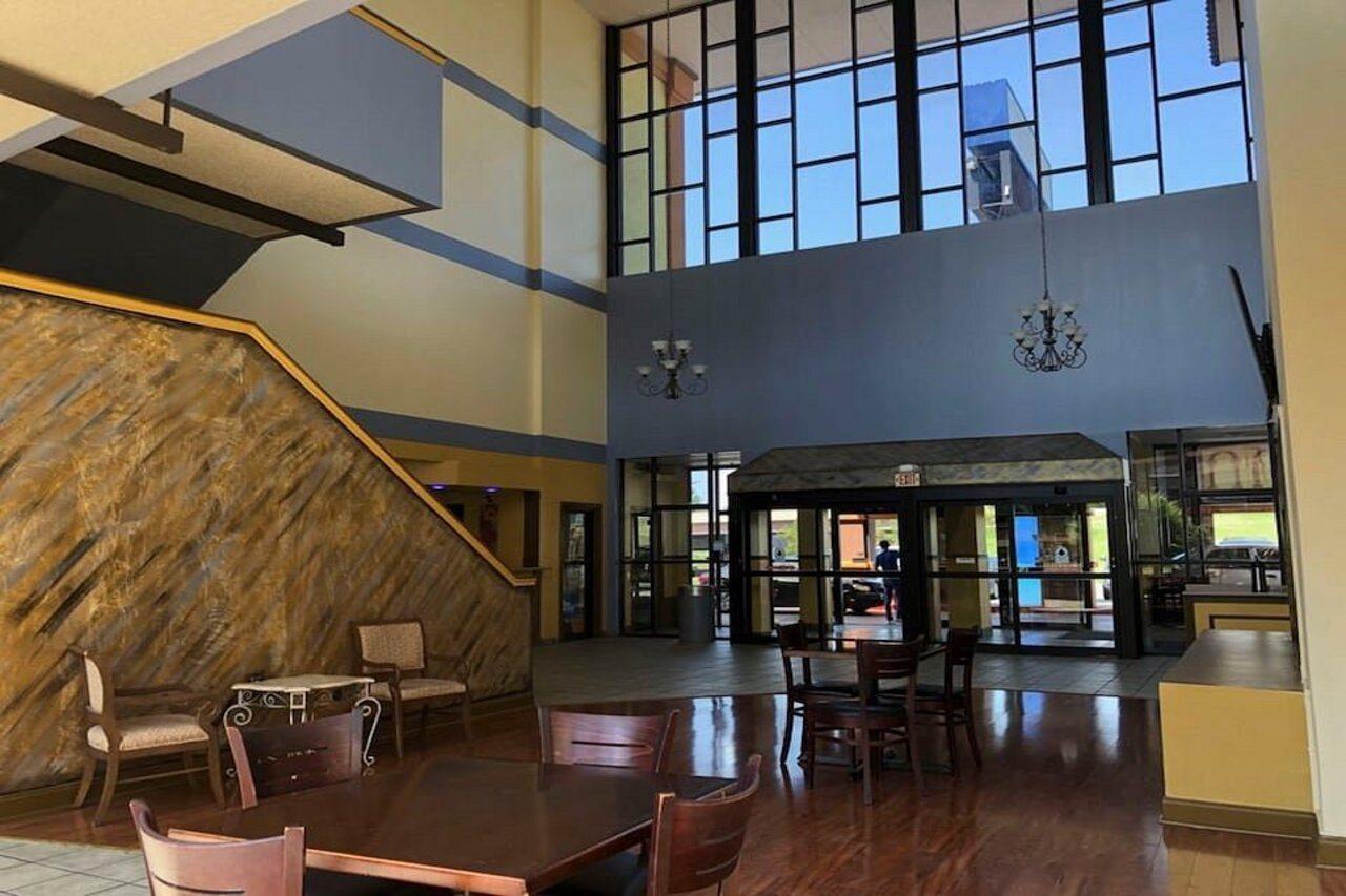 Hotel Oyo I-44 Midtown 2*