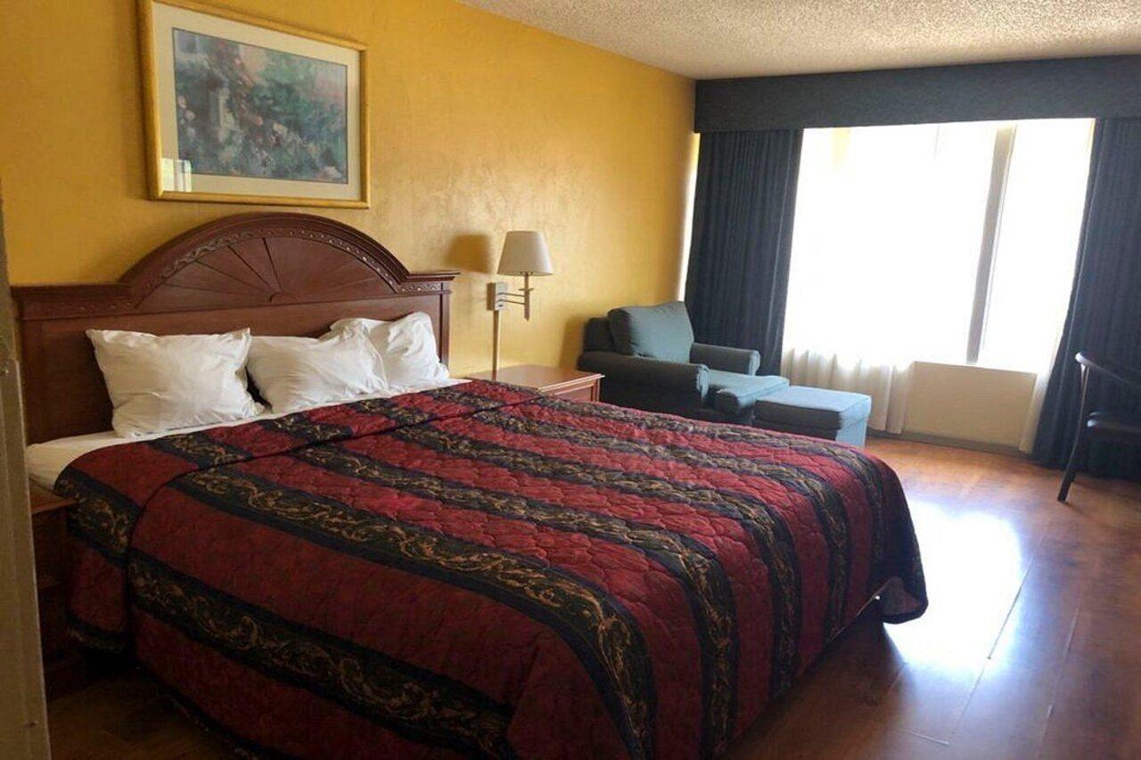 Oyo I-44 Midtown Hotel Tulsa