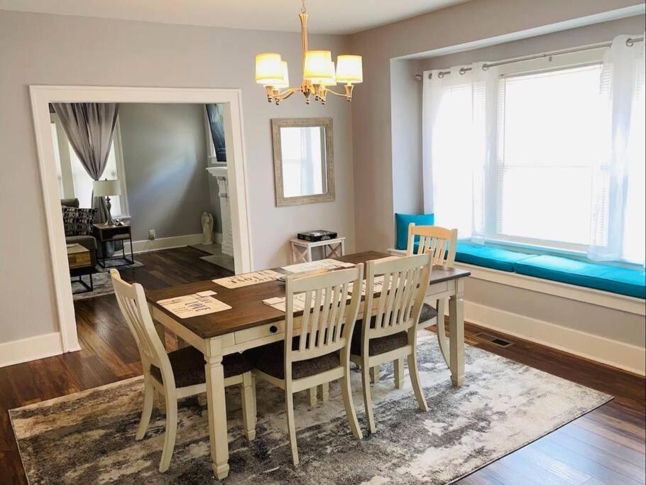 Cherry Street Luxury- Shopping-dining-by Downtown And Hospitals Villa *