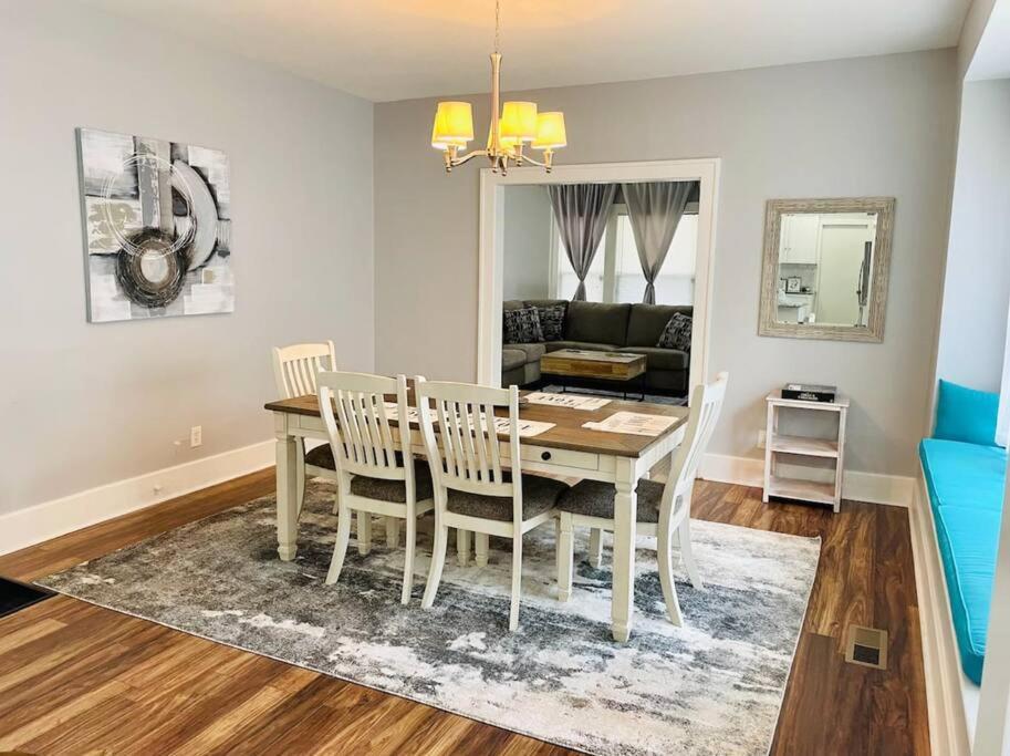 Cherry Street Luxury- Shopping-dining-by Downtown And Hospitals * Tulsa