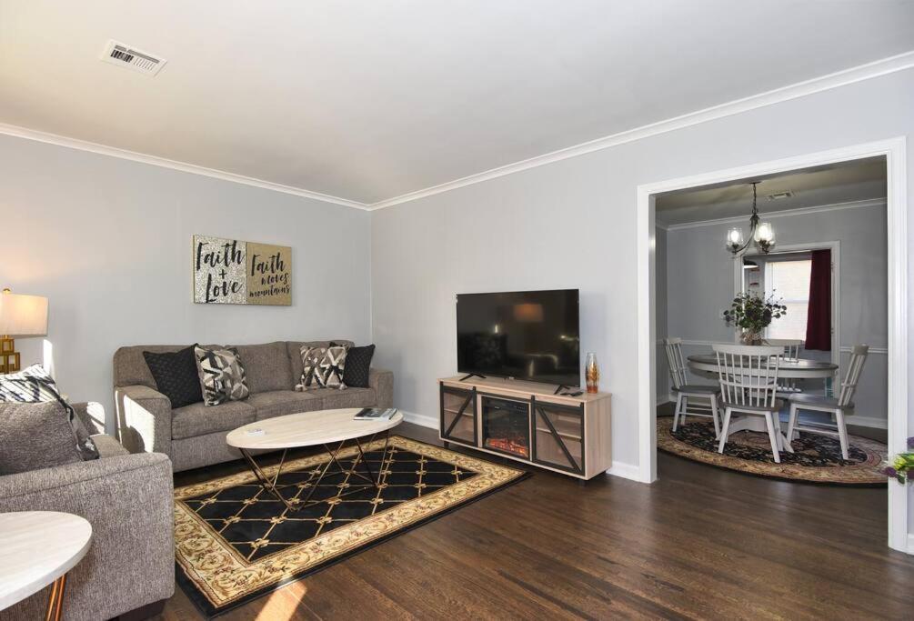 Blue Flamingo's Charming Home-heart Of Tulsa2- Cherry St-expo-11th * Tulsa