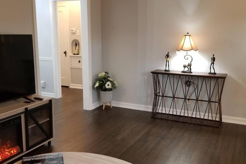 Blue Flamingo's Charming Home-heart Of Tulsa2- Cherry St-expo-11th Holiday home *