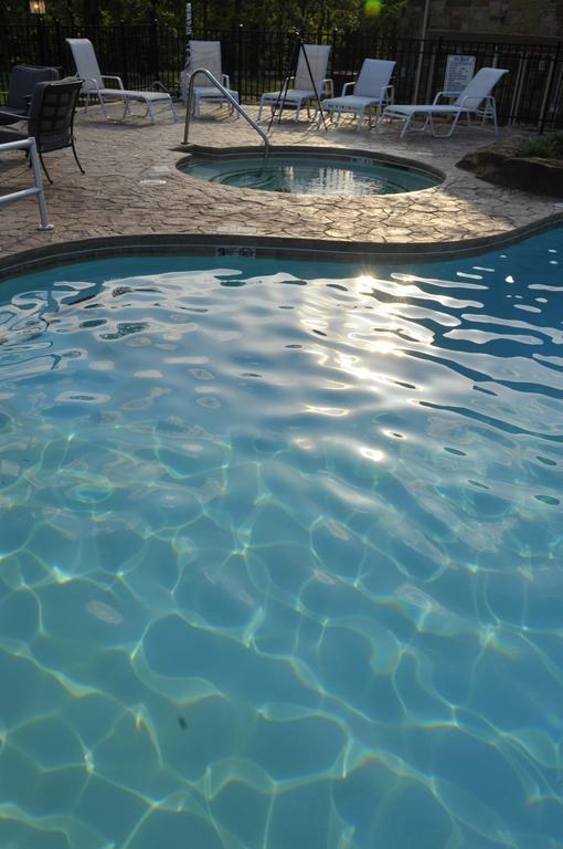 Postoak And Retreat Lodge Tulsa
