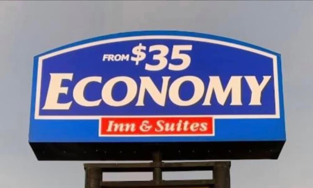 Travelodge By Wyndham Hotel Tulsa