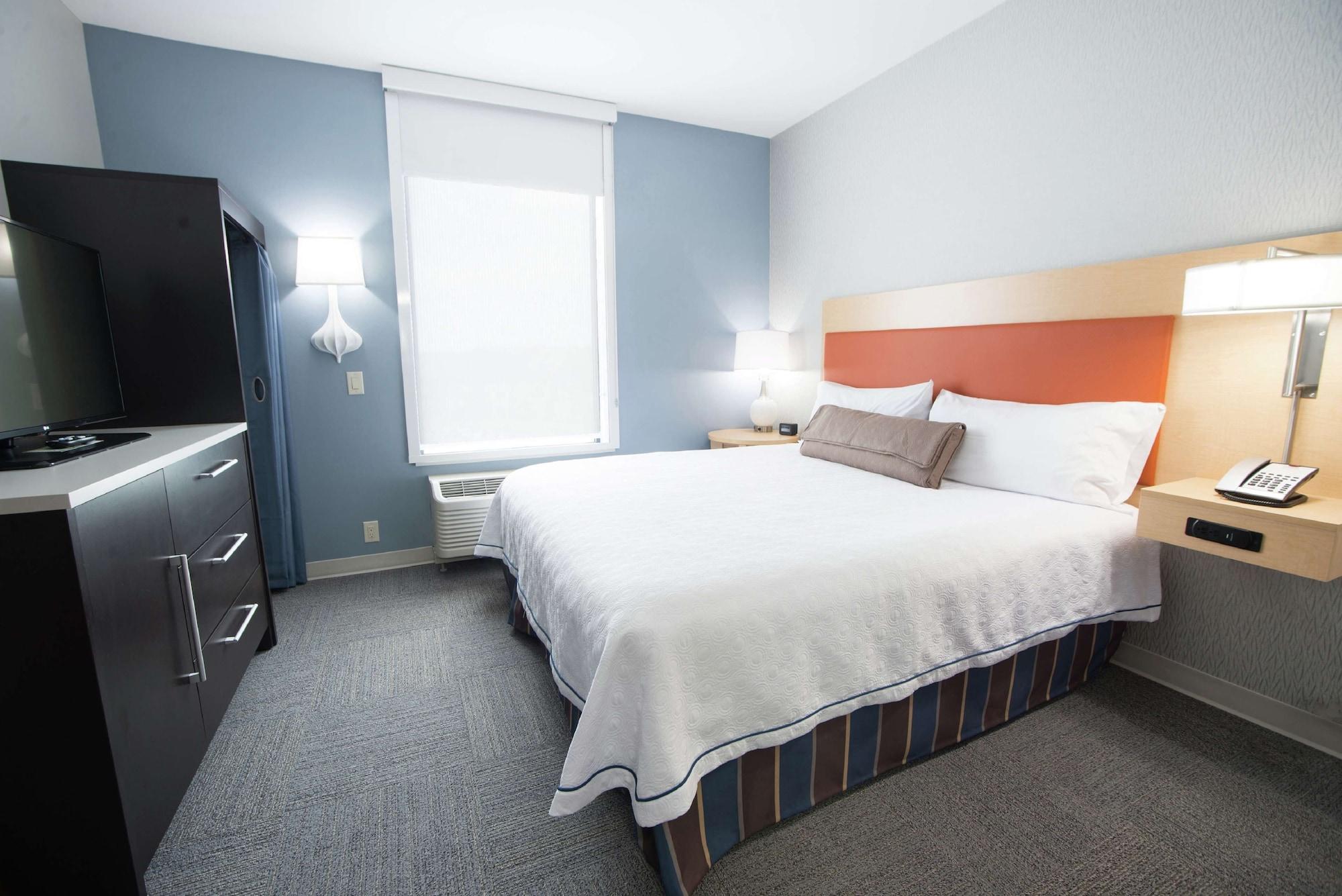 Home2 By Hilton Hills 3*