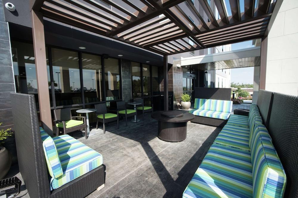 Home2 By Hilton Hills Hotel