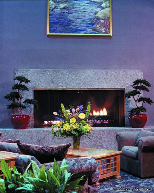 Oyo I-44 Midtown Hotel
