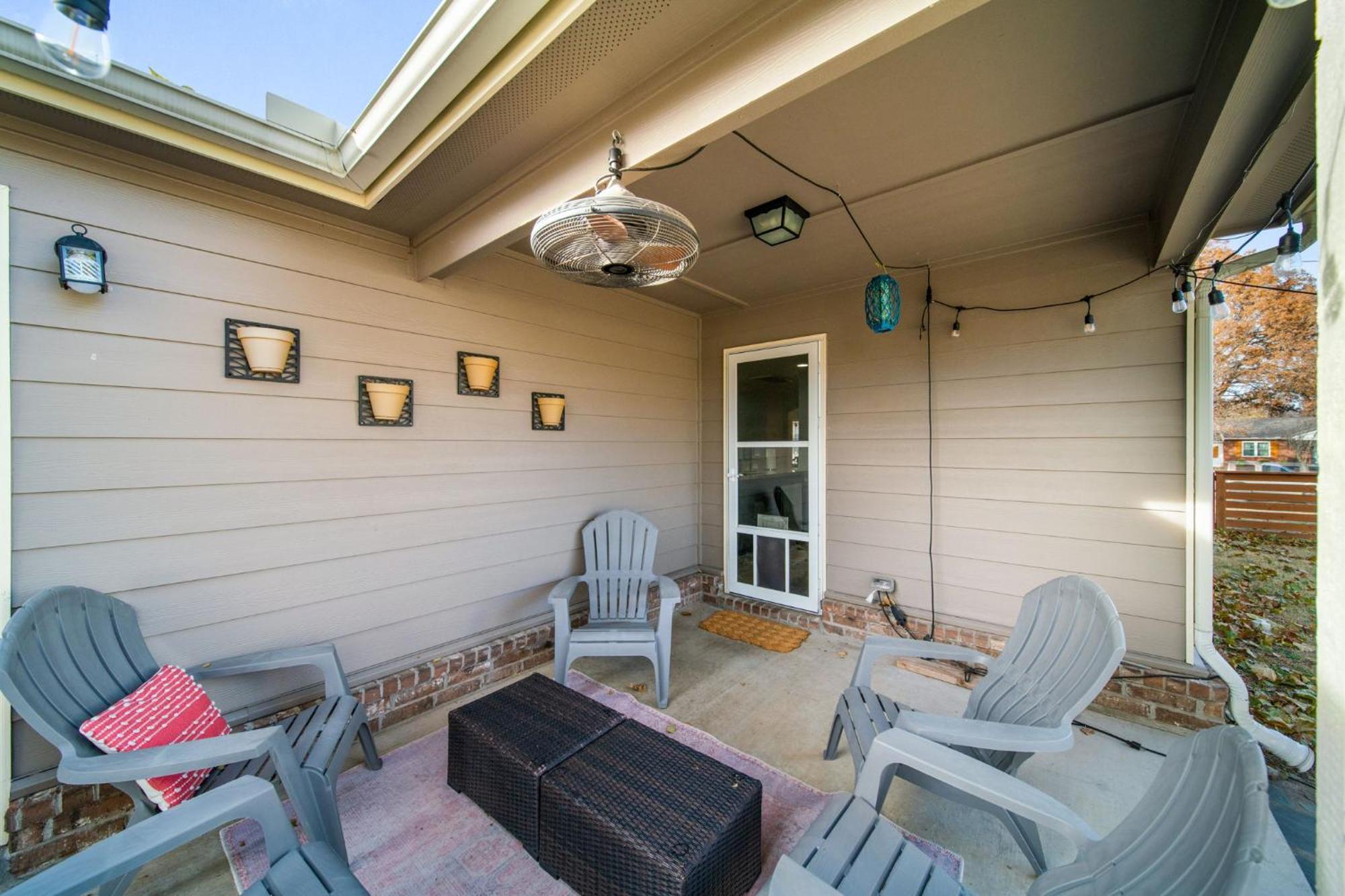 Holiday home 6 Bed,fire Pit, Grill, Walk To Tu By Hvnlyhomes *