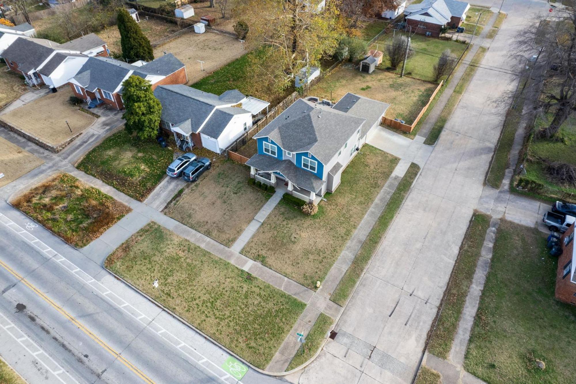 Holiday home 6 Bed,fire Pit, Grill, Walk To Tu By Hvnlyhomes