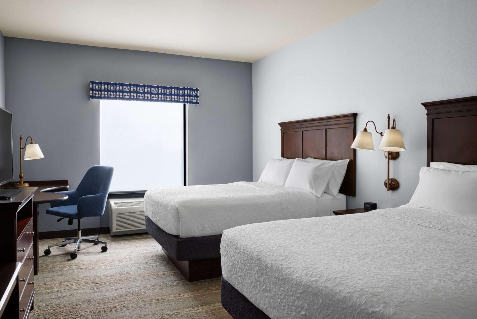 Hampton & South Bixby Hotel