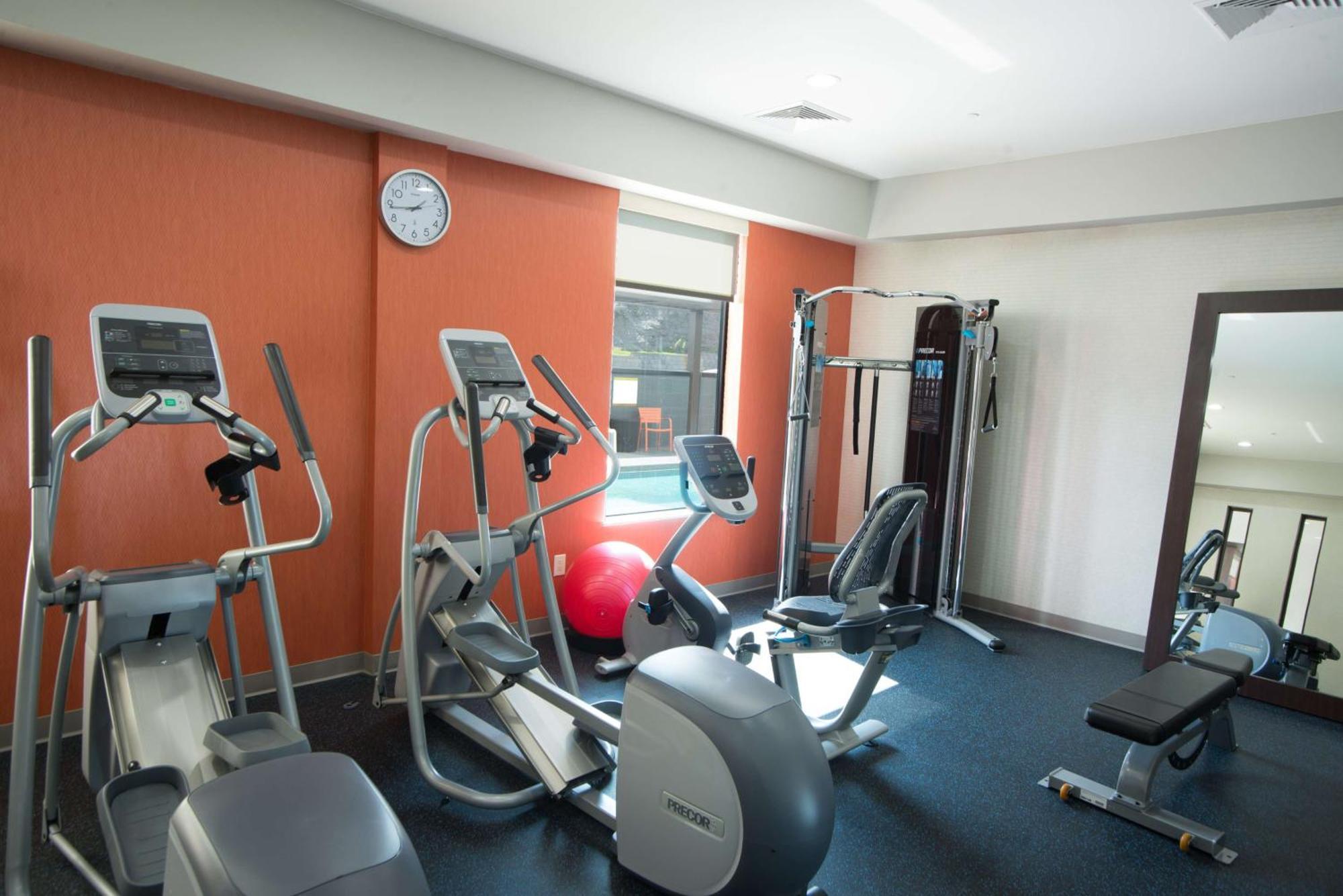 Home2 By Hilton Hills Hotel 3*