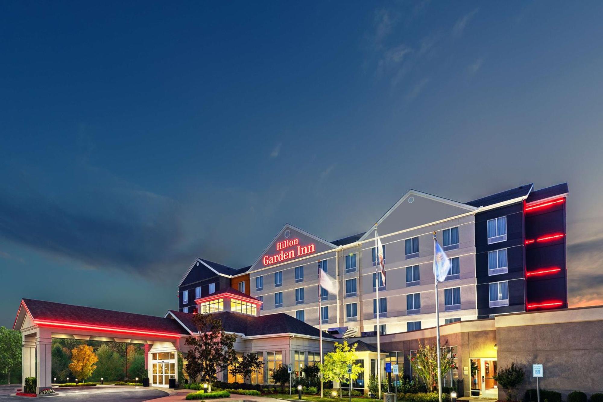 Hilton Garden Midtown Hotel 3*