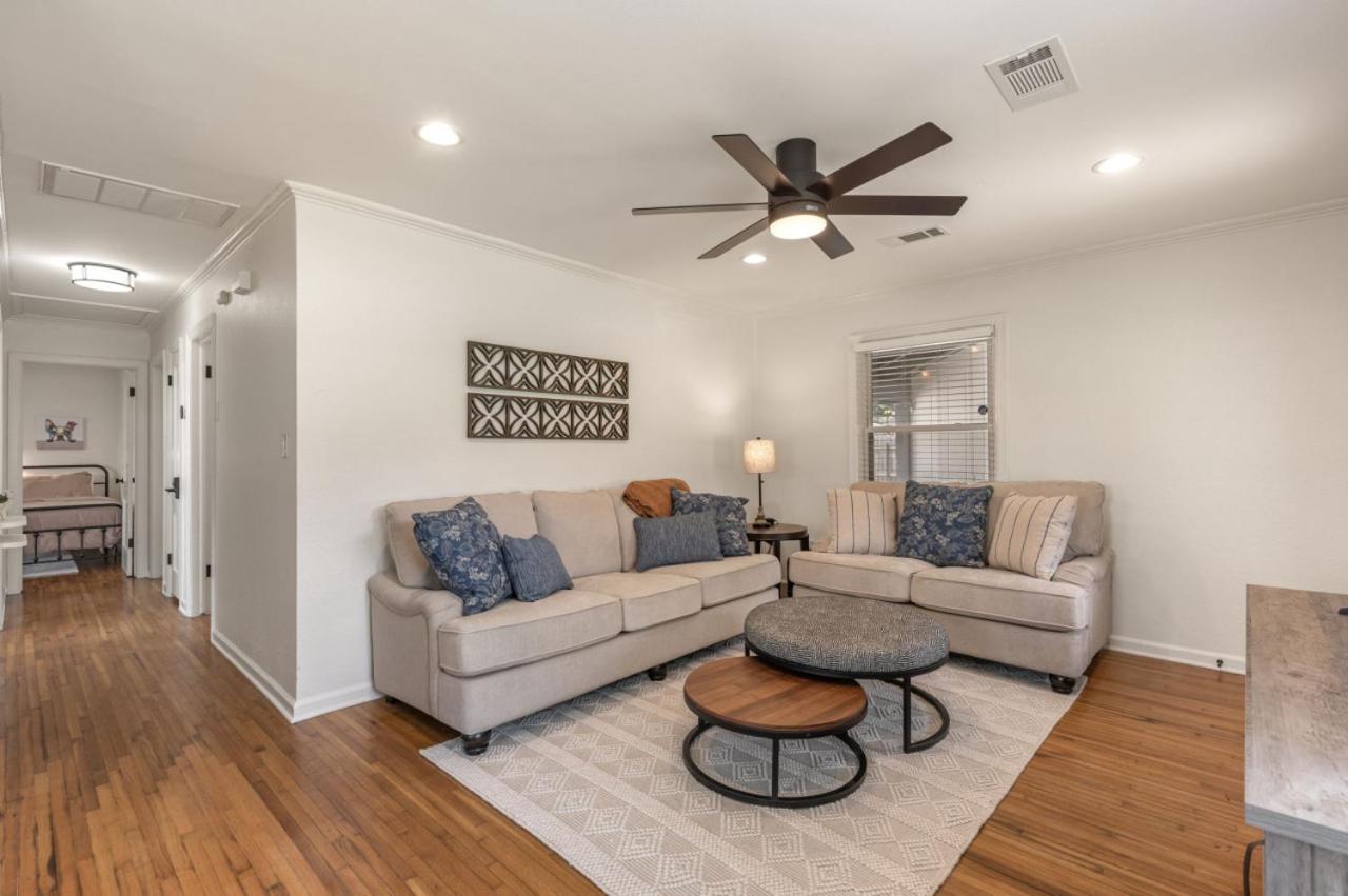 Modernnest-ks Bed And Fire Pit *