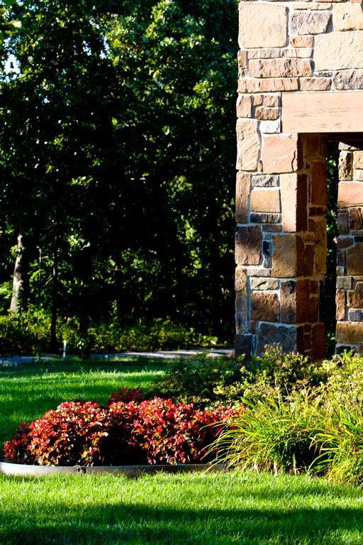 Lodge Postoak And Retreat Tulsa