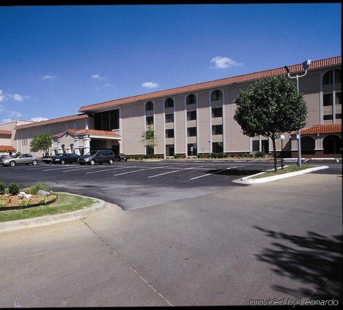 Oyo I-44 Midtown Hotel Tulsa
