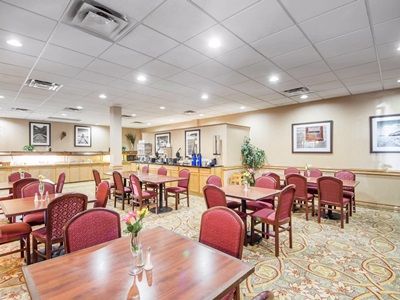 Clarion International Airport Hotel 3*