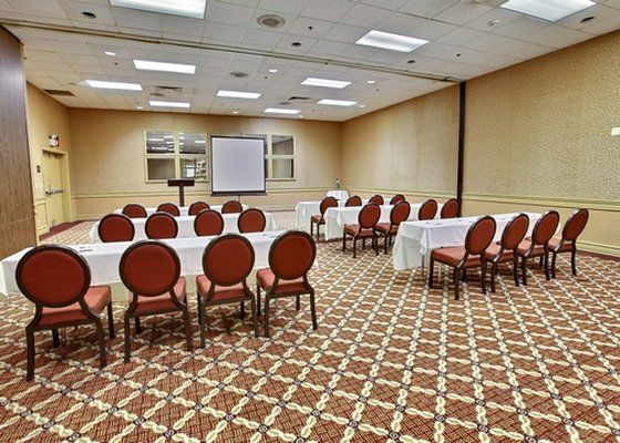 Clarion International Airport 3* Tulsa