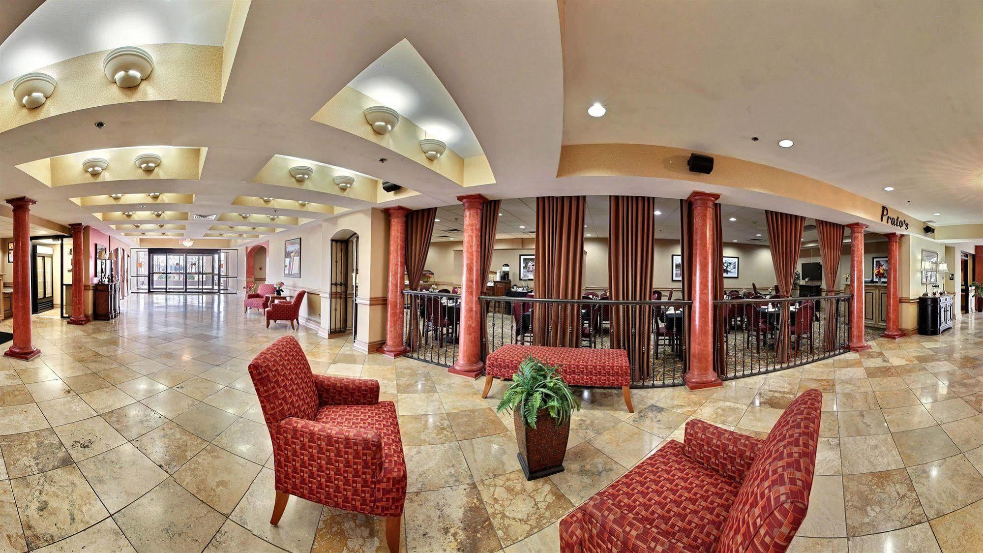 Clarion International Airport Tulsa