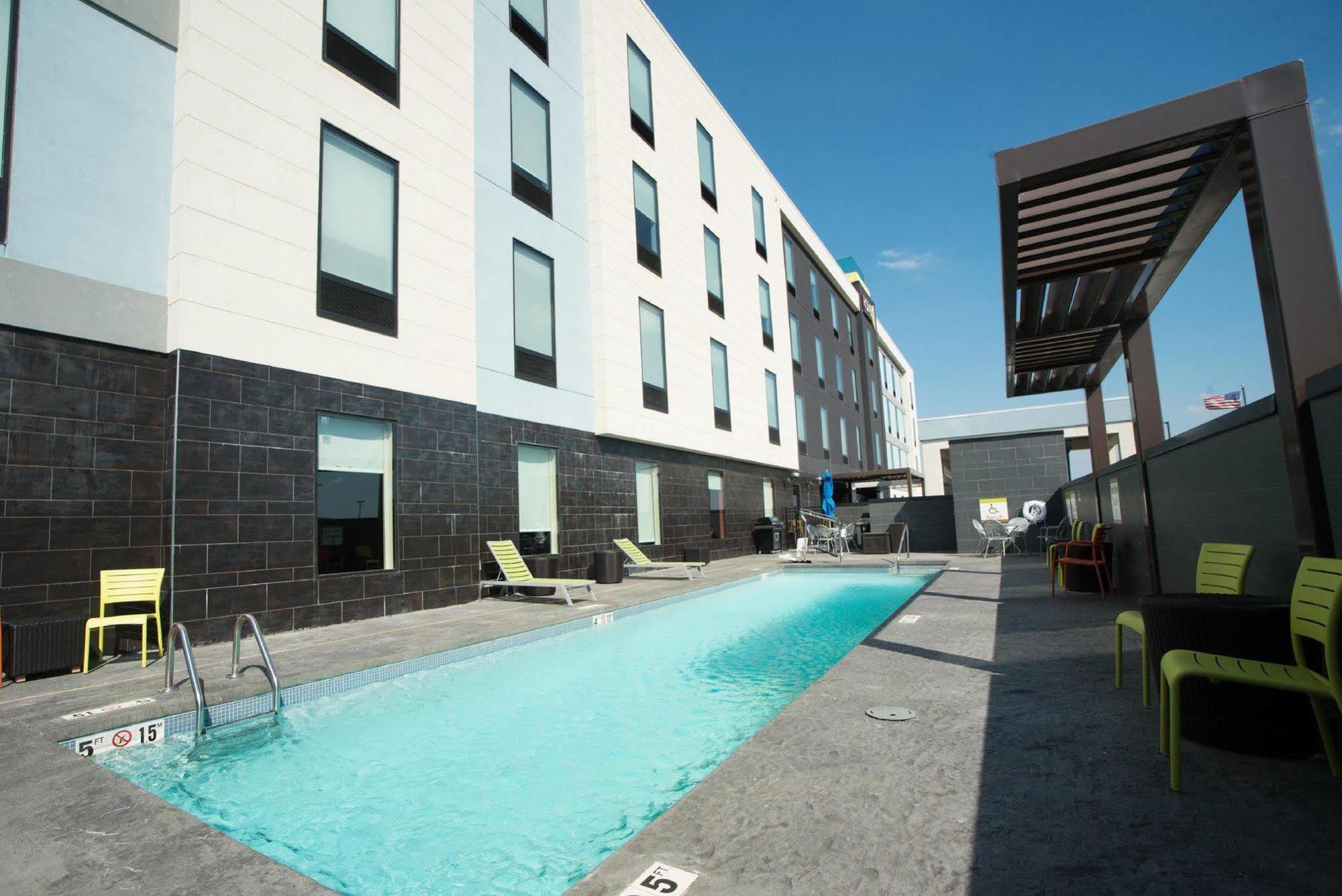 Home2 By Hilton Hills 3*