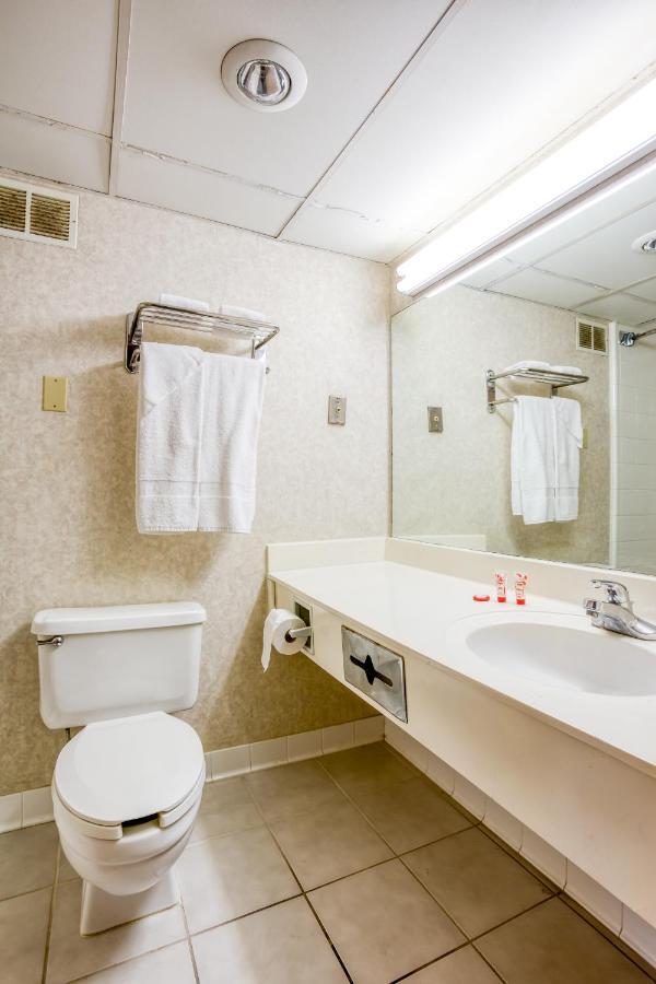 Hotel Oyo I-44 Midtown 2*