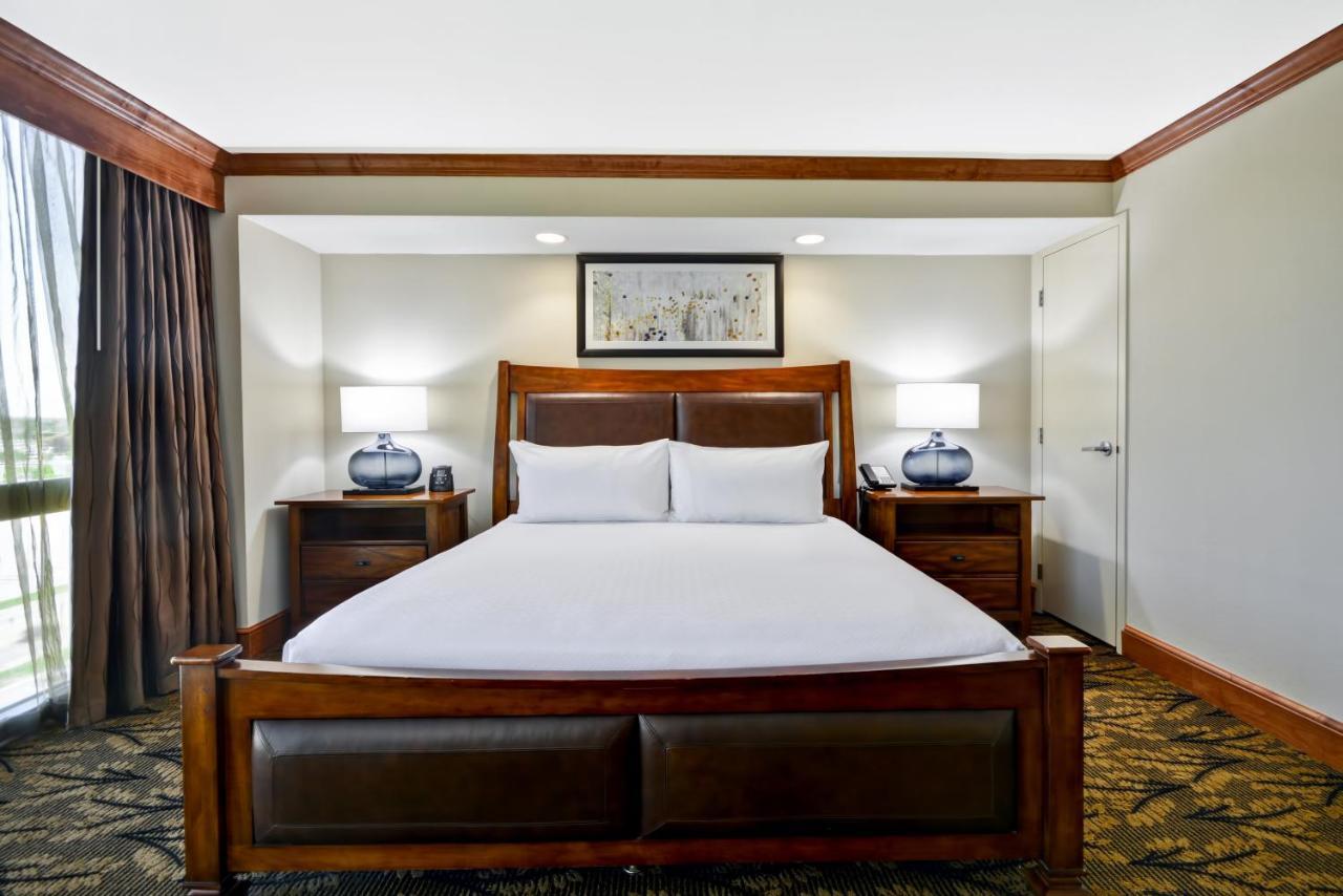 Crowne Plaza Southern Hills 4* Tulsa